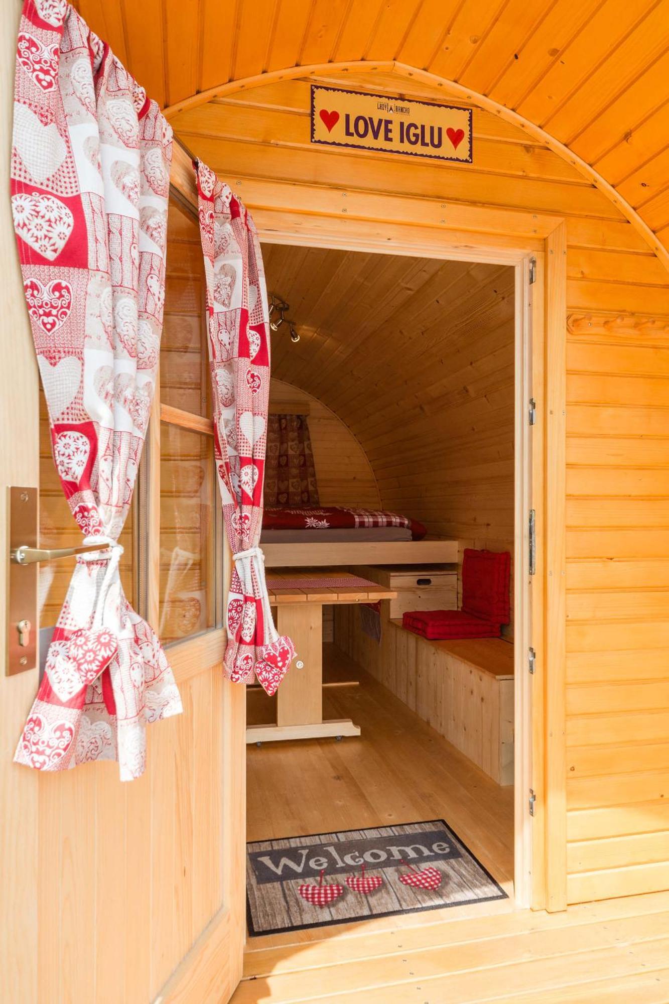 Camping Lazy Rancho - Eiger - Moench - Jungfrau - Interlaken Exteriér fotografie